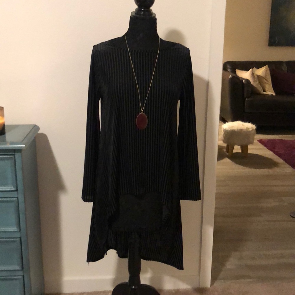 High low black velvet top from Bar III